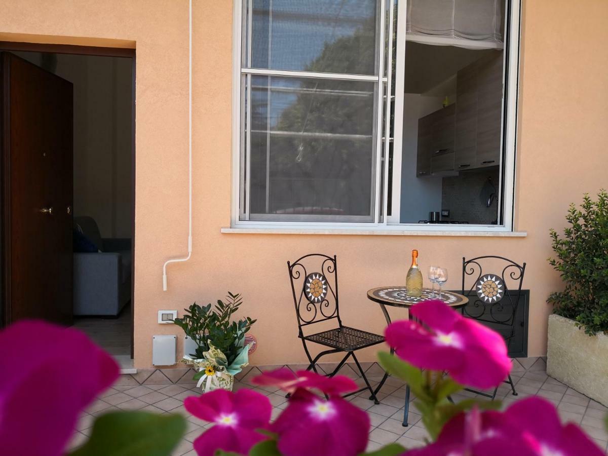 Hotel Tiny House Naxos Giardini Naxos Exteriér fotografie